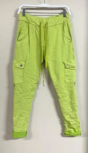 Apple Green Solid Cargo Italian Crinkle Joggers 1/15/25 9514