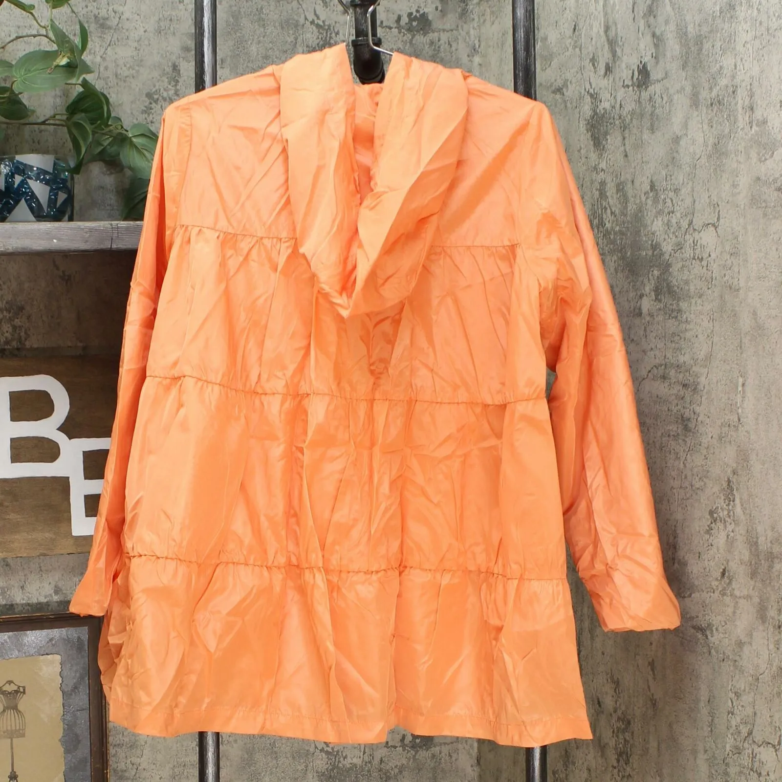 DG2 by Diane Gilman Women's Water-Resistant Hooded Tiered Raincoat