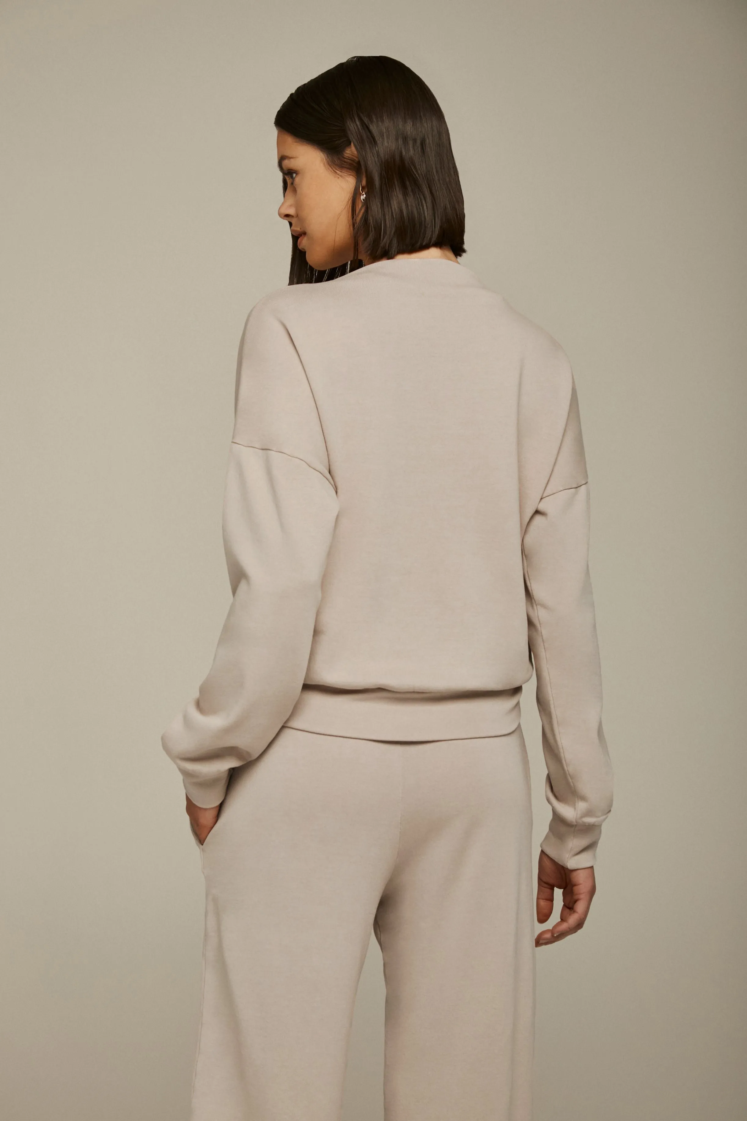 High Neck Pullover