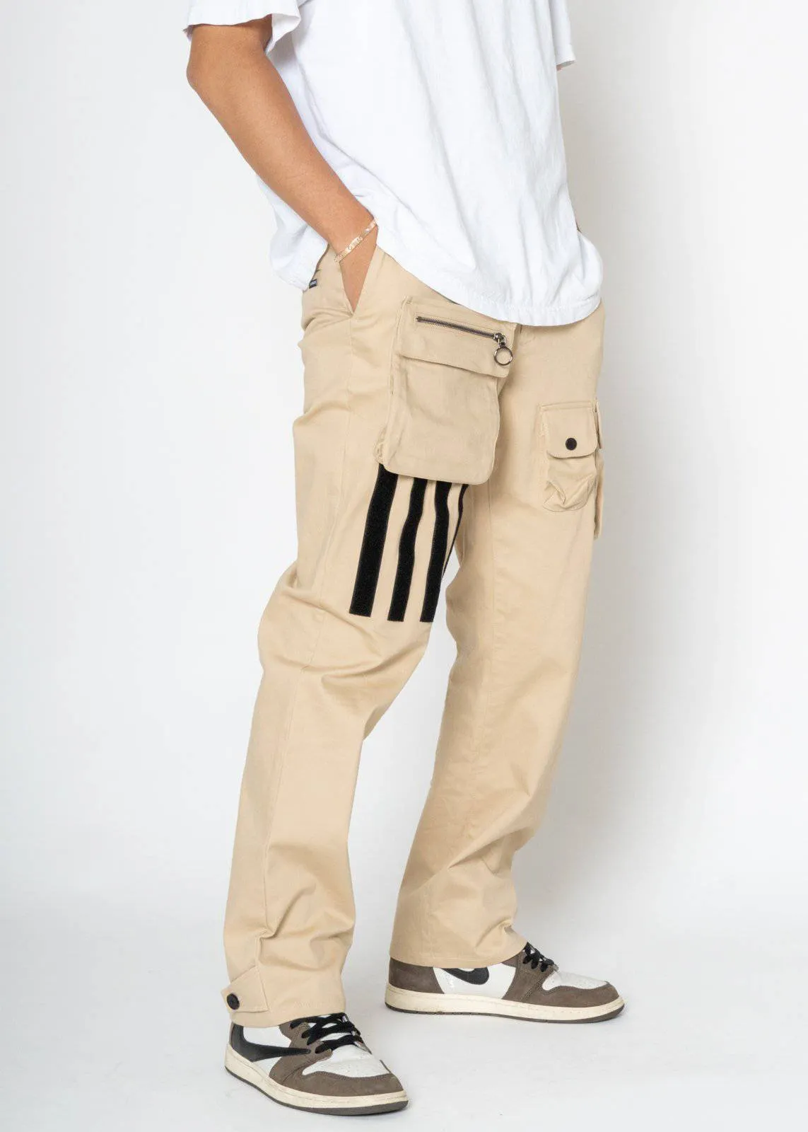 Konus Men's Cargo Pants with Removable Pocket in Khaki