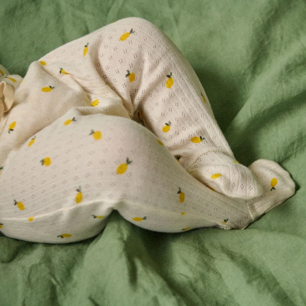Nature Baby Footed Rompers Pointelle - Lemon Print