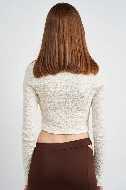ROUND NECK FITTED TOP WITH CUT OUT DETAIL