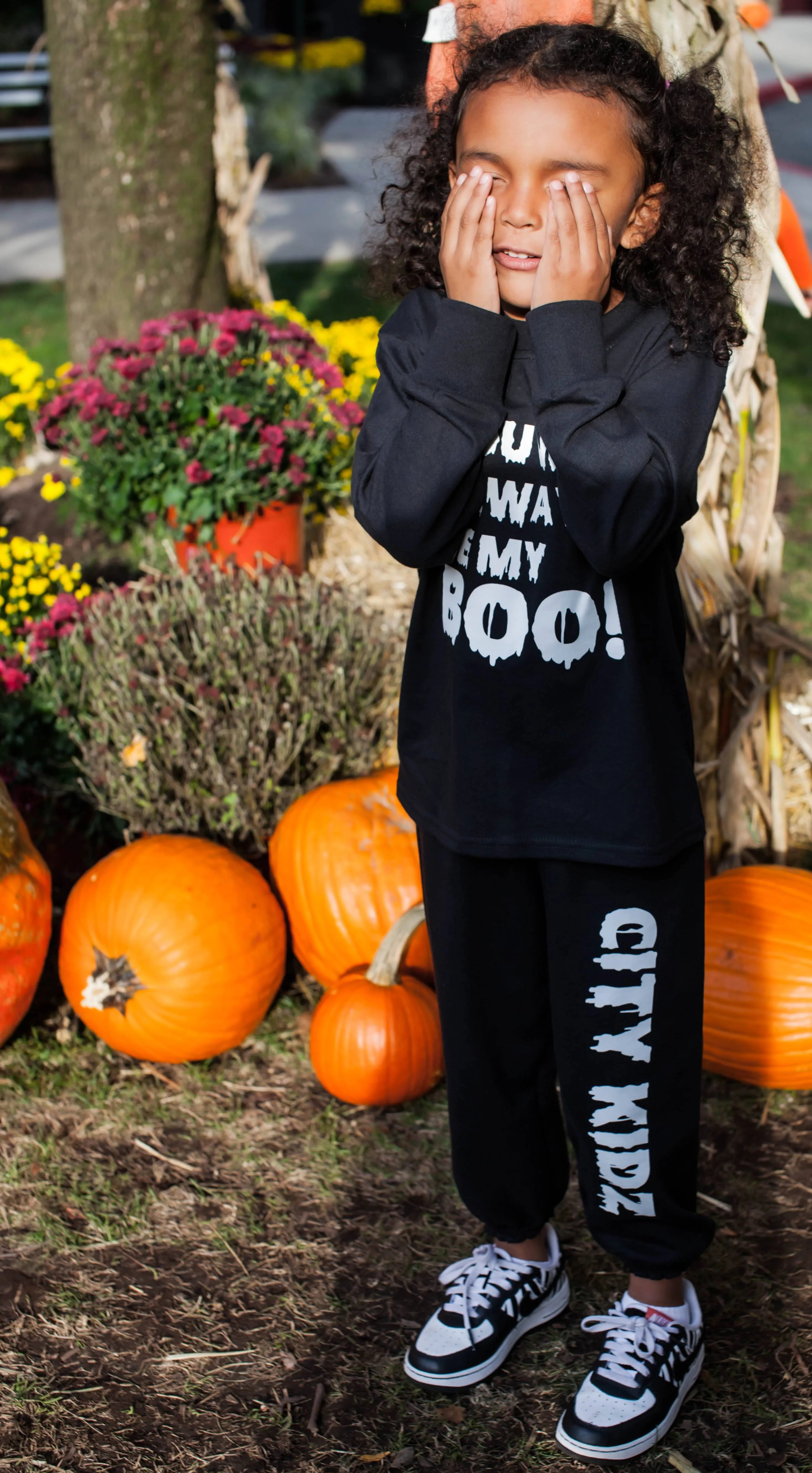 SPOOKY JOGGERS