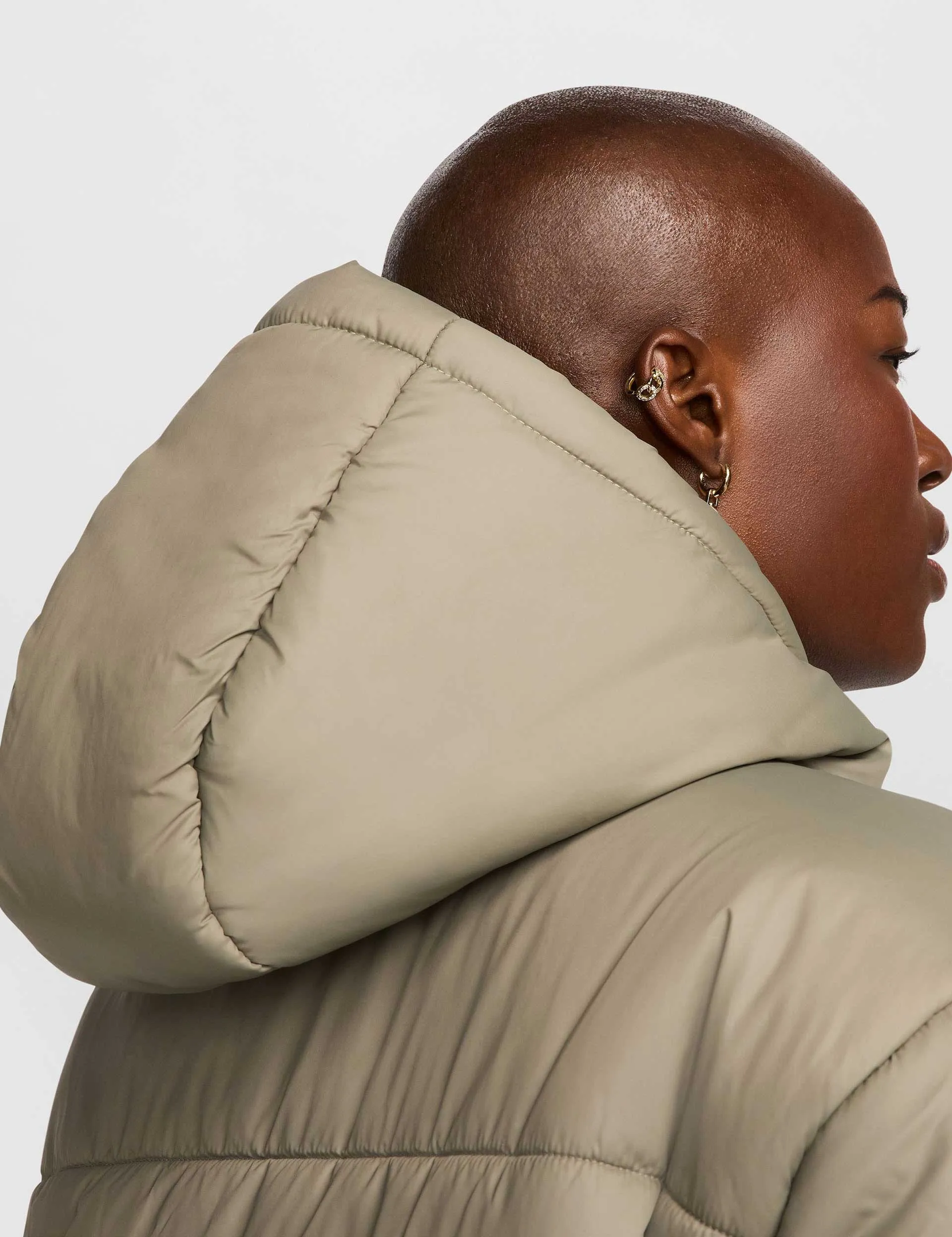 Sportswear Classic Puffer Therma-Fit Hooded Jacket - Light Army/White