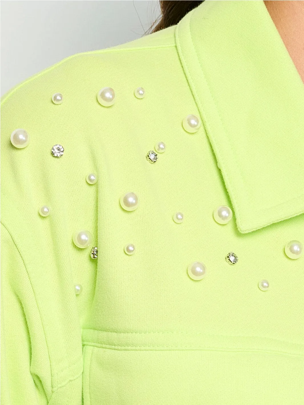 WOMEN'S LONG SLEEVE BUTTON UP POCKETS STUDS DETAILED TOP