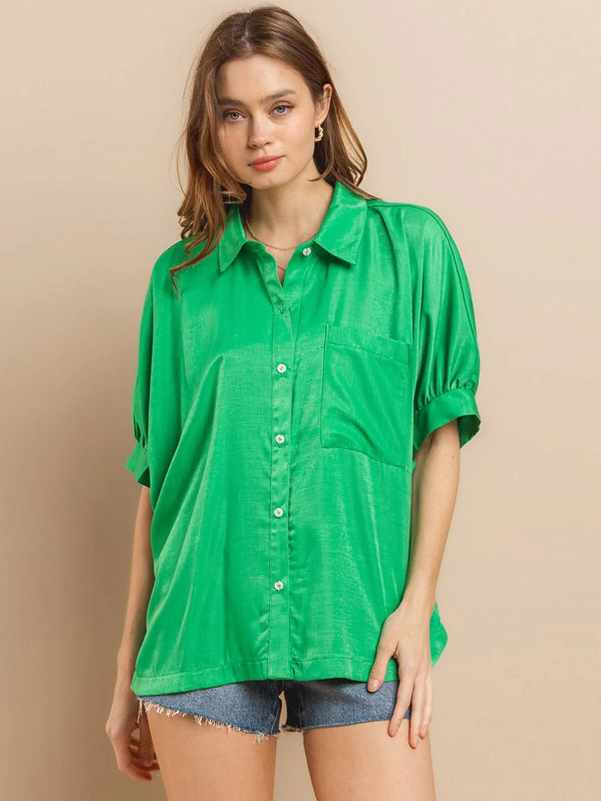 WOMEN'S SHORT SLEEVE FRONT POCKETS BUTTON UP BLOUSE TOP