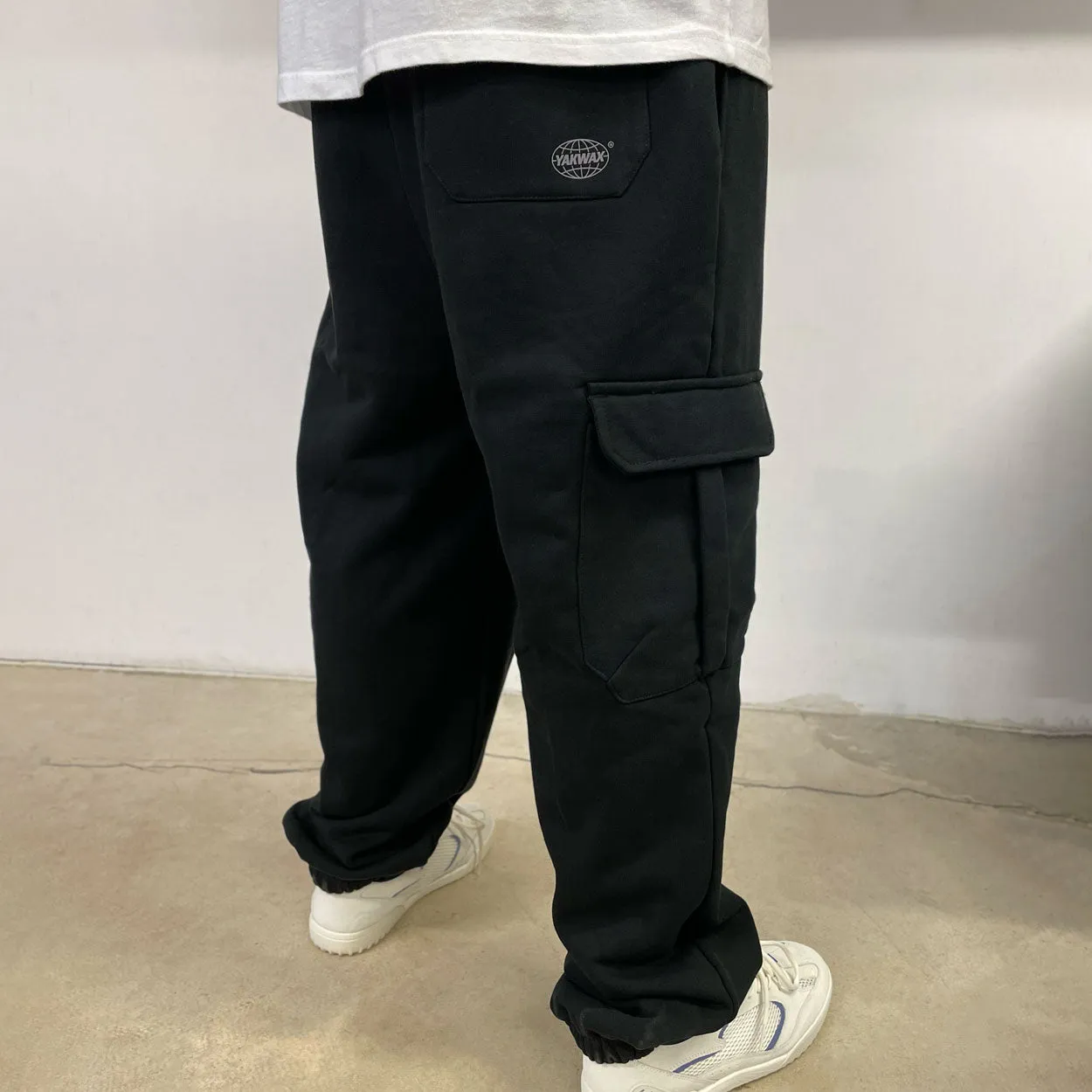 Yakwax Baggy Cargo Joggers - Black