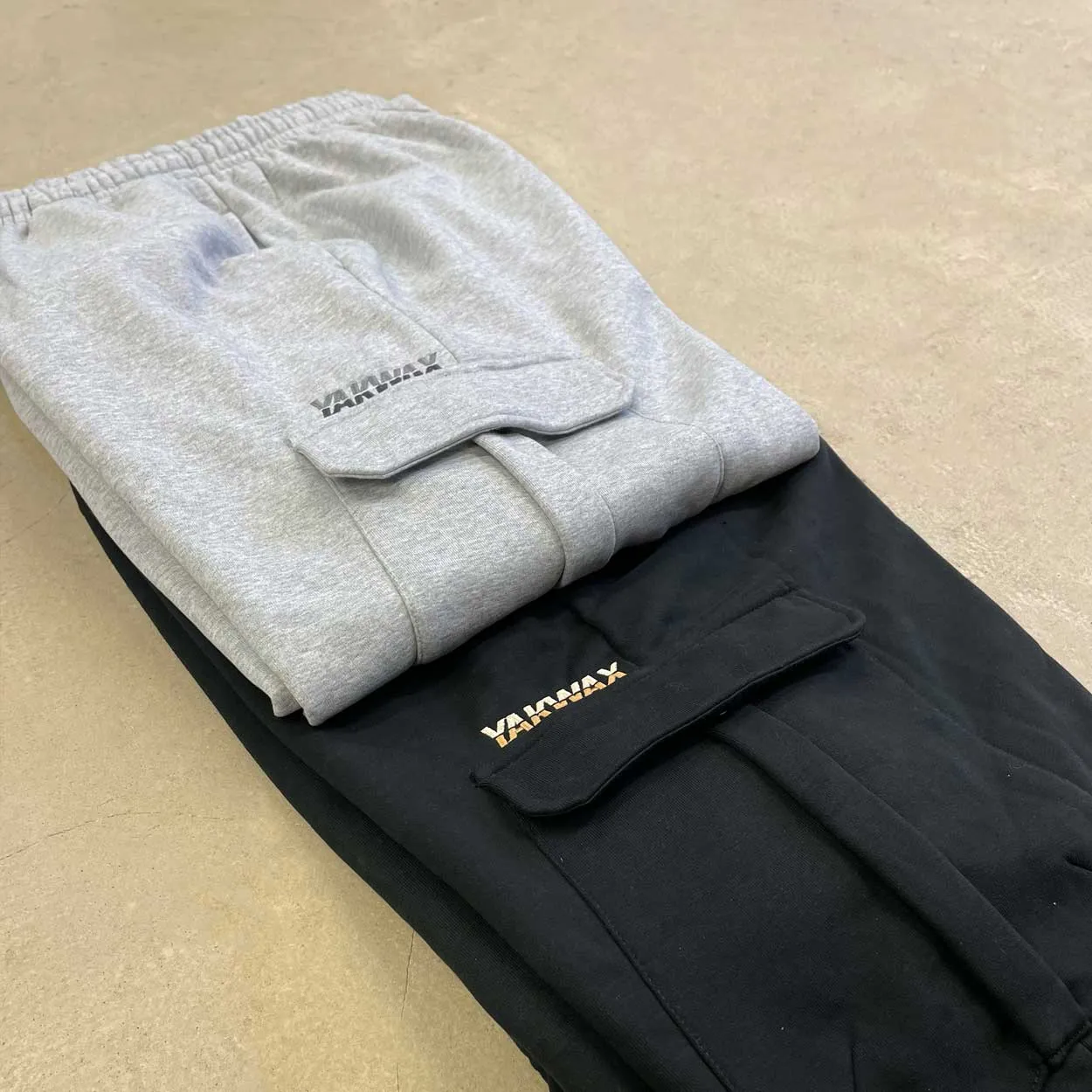 Yakwax Baggy Cargo Joggers - Grey